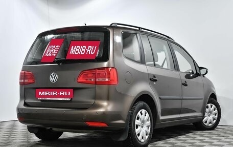Volkswagen Touran III, 2011 год, 1 081 880 рублей, 4 фотография