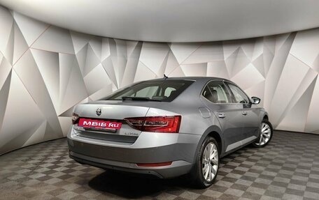 Skoda Superb III рестайлинг, 2017 год, 2 885 000 рублей, 2 фотография