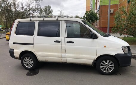 Toyota Town Ace IV, 2000 год, 300 000 рублей, 3 фотография