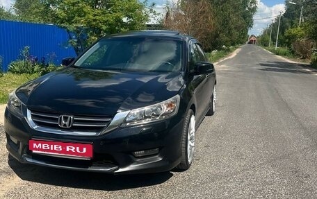 Honda Accord IX рестайлинг, 2013 год, 1 600 000 рублей, 3 фотография