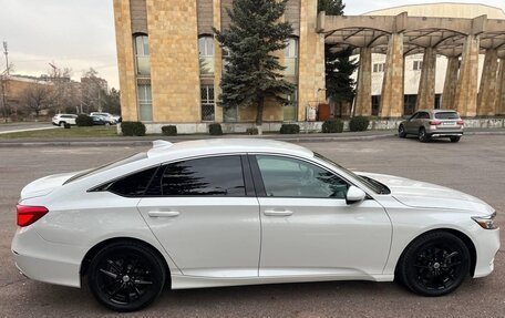 Honda Accord IX рестайлинг, 2019 год, 2 400 000 рублей, 4 фотография