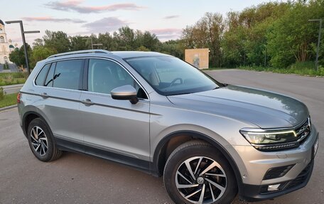 Volkswagen Tiguan II, 2018 год, 2 800 000 рублей, 2 фотография