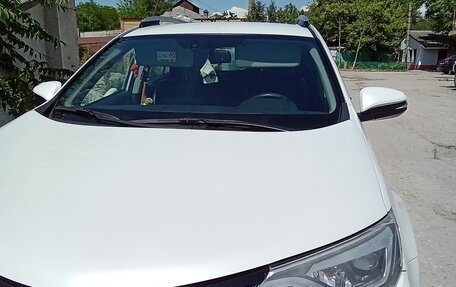 Toyota RAV4, 2018 год, 3 000 000 рублей, 2 фотография