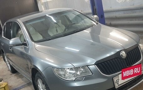 Skoda Superb III рестайлинг, 2012 год, 1 000 000 рублей, 6 фотография