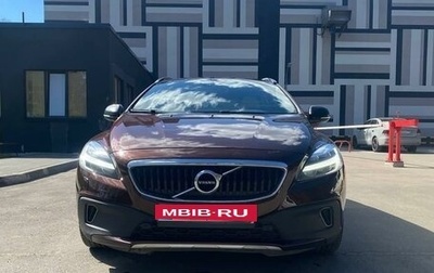Volvo V40 Cross Country I, 2017 год, 2 250 000 рублей, 1 фотография
