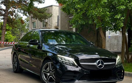 Mercedes-Benz C-Класс, 2019 год, 3 350 000 рублей, 4 фотография