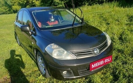 Nissan Tiida, 2010 год, 650 000 рублей, 2 фотография