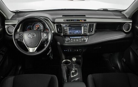 Toyota RAV4, 2015 год, 2 400 000 рублей, 15 фотография