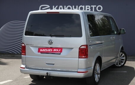 Volkswagen Multivan T6 рестайлинг, 2019 год, 3 990 000 рублей, 2 фотография