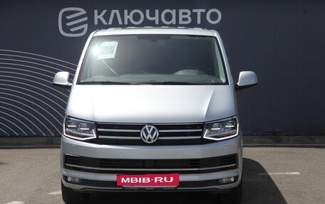 Volkswagen Multivan T6 рестайлинг, 2019 год, 3 990 000 рублей, 3 фотография