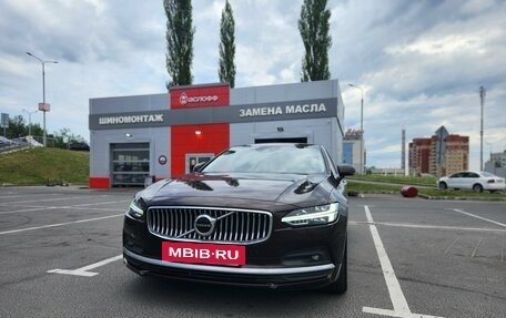 Volvo S90 II рестайлинг, 2021 год, 3 800 000 рублей, 6 фотография