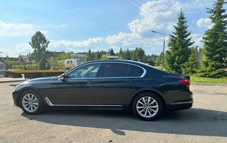 BMW 7 серия, 2016 год, 3 390 000 рублей, 8 фотография