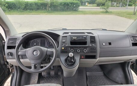 Volkswagen Transporter T5 рестайлинг, 2011 год, 1 799 999 рублей, 16 фотография