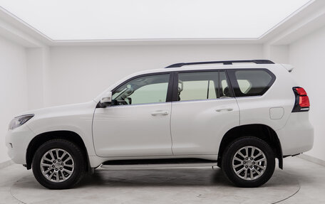 Toyota Land Cruiser Prado 150 рестайлинг 2, 2020 год, 7 790 000 рублей, 8 фотография