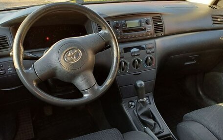Toyota Corolla, 2004 год, 530 000 рублей, 6 фотография