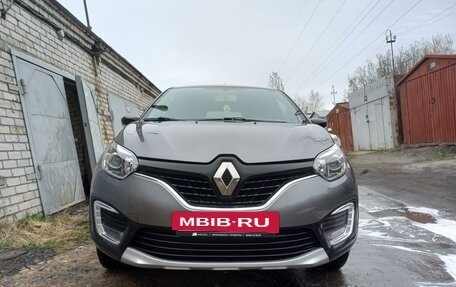 Renault Kaptur I рестайлинг, 2018 год, 1 750 000 рублей, 3 фотография