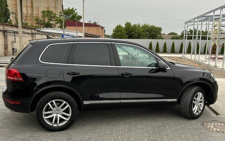 Volkswagen Touareg III, 2011 год, 2 570 000 рублей, 8 фотография