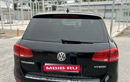 Volkswagen Touareg III, 2011 год, 2 570 000 рублей, 10 фотография