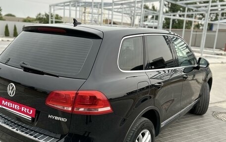 Volkswagen Touareg III, 2011 год, 2 570 000 рублей, 12 фотография