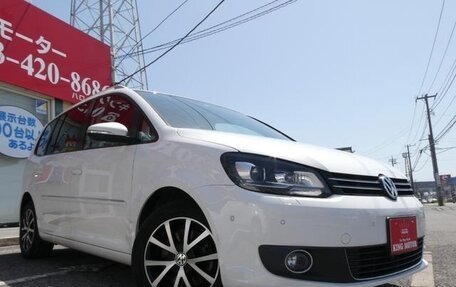 Volkswagen Touran III, 2013 год, 816 000 рублей, 3 фотография