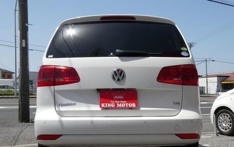Volkswagen Touran III, 2013 год, 816 000 рублей, 5 фотография