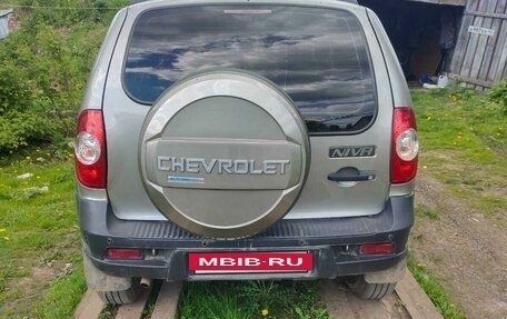 Chevrolet Niva I рестайлинг, 2012 год, 560 000 рублей, 3 фотография