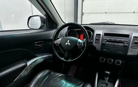 Mitsubishi Outlander III рестайлинг 3, 2007 год, 1 199 000 рублей, 12 фотография