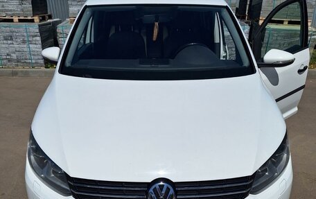Volkswagen Touran III, 2013 год, 1 590 000 рублей, 5 фотография
