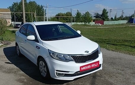 KIA Rio III рестайлинг, 2015 год, 800 000 рублей, 2 фотография