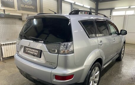 Mitsubishi Outlander III рестайлинг 3, 2011 год, 1 399 000 рублей, 4 фотография