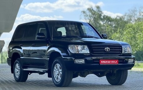 Toyota Land Cruiser 100 рестайлинг 2, 2003 год, 2 222 000 рублей, 1 фотография