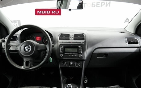 Volkswagen Polo VI (EU Market), 2011 год, 611 000 рублей, 10 фотография
