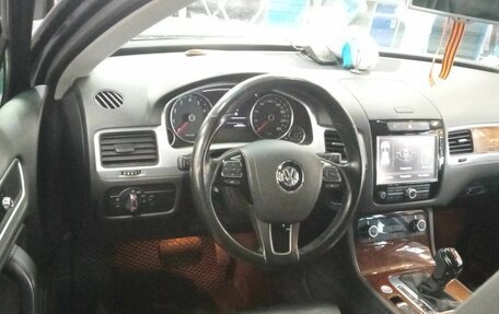 Volkswagen Touareg III, 2013 год, 2 424 000 рублей, 5 фотография