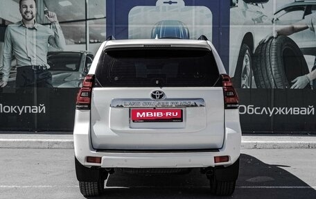 Toyota Land Cruiser Prado 150 рестайлинг 2, 2019 год, 5 149 000 рублей, 4 фотография