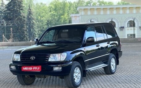 Toyota Land Cruiser 100 рестайлинг 2, 2003 год, 2 222 000 рублей, 2 фотография