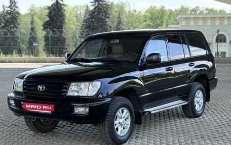 Toyota Land Cruiser 100 рестайлинг 2, 2003 год, 2 222 000 рублей, 24 фотография