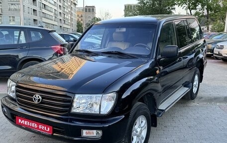 Toyota Land Cruiser 100 рестайлинг 2, 2003 год, 2 222 000 рублей, 36 фотография