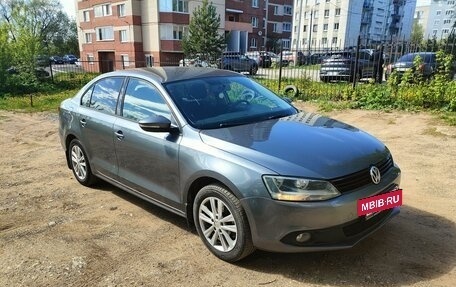 Volkswagen Jetta VI, 2011 год, 1 100 000 рублей, 7 фотография