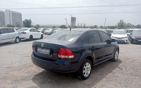 Volkswagen Polo VI (EU Market), 2011 год, 810 000 рублей, 2 фотография