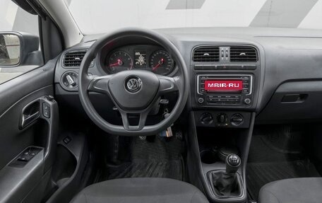 Volkswagen Polo VI (EU Market), 2015 год, 1 125 000 рублей, 21 фотография