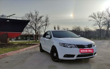 KIA Cerato III, 2011 год, 950 000 рублей, 2 фотография