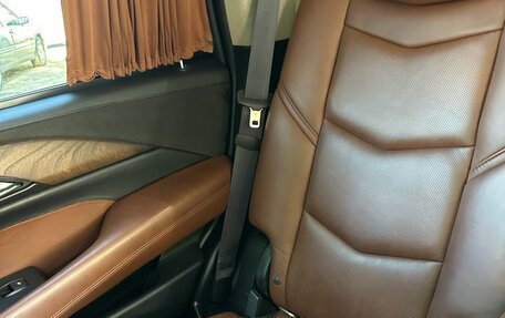 Cadillac Escalade IV, 2016 год, 4 000 000 рублей, 8 фотография