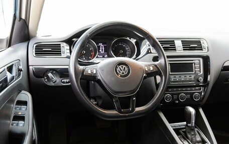 Volkswagen Jetta VI, 2016 год, 1 698 000 рублей, 33 фотография