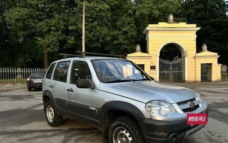 Chevrolet Niva I рестайлинг, 2011 год, 460 000 рублей, 2 фотография