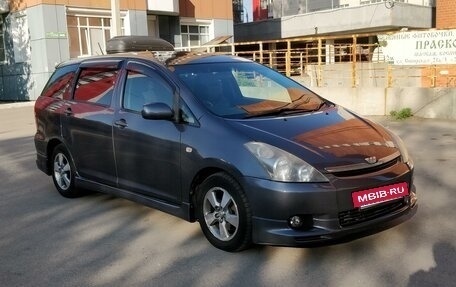 Toyota Wish II, 2003 год, 755 000 рублей, 3 фотография