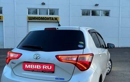 Toyota Vitz, 2017 год, 1 200 000 рублей, 2 фотография