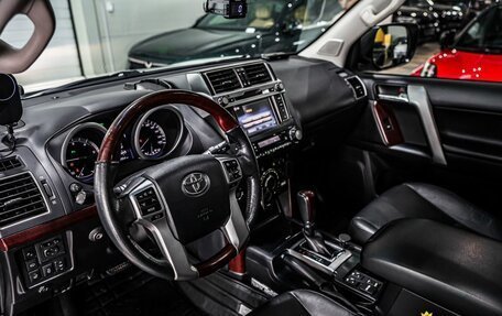 Toyota Land Cruiser Prado 150 рестайлинг 2, 2017 год, 4 779 000 рублей, 13 фотография