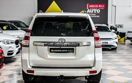 Toyota Land Cruiser Prado 150 рестайлинг 2, 2017 год, 4 779 000 рублей, 6 фотография