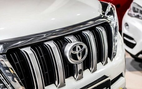 Toyota Land Cruiser Prado 150 рестайлинг 2, 2017 год, 4 779 000 рублей, 31 фотография