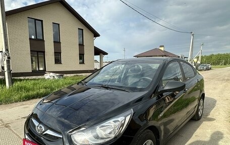 Hyundai Solaris II рестайлинг, 2011 год, 819 000 рублей, 9 фотография